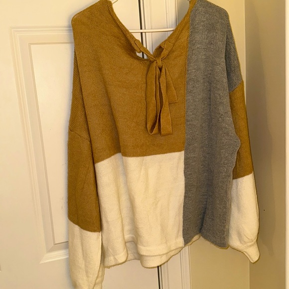 Cashmere Block Sweater - Picture 2 of 2